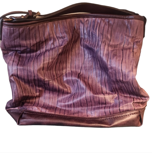 cm fashion Handbags - CM Fashion Purple purse with maroon interior. New without tag.